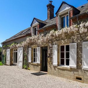 Clos des Ormes Bed and Breakfast Jargeau Exterior photo