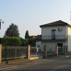 B&B Reginetta Casteggio Exterior photo