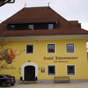 Hotel Gasthof Johannesmesner Sankt Paul im Lavanttal Exterior photo