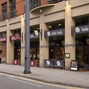 Premier Inn Manchester Central Exterior photo