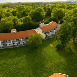 Termál Kemping Apartmanok és Bungalók Harkány Exterior photo