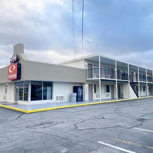 Hotel Econo Hospedaje Airport Norfolk Exterior photo