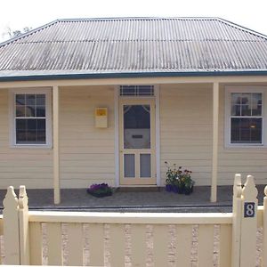 Darcy'S Cottage On Piper Kyneton Exterior photo