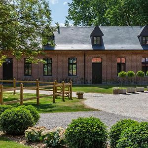 Hotel Haras De Barry Sainghin-en-Mélantois Exterior photo