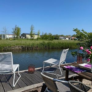 Ferienpark Vislust Ferienhaus Balu Mit Eigenem Steiger Zum Angeln Ijsselmeer Niederlande Villa Wervershoof Exterior photo