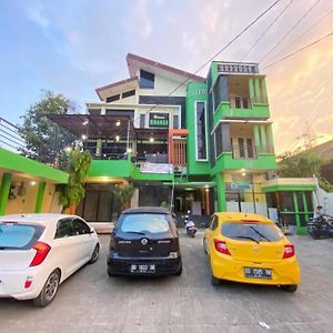 Hotel Wisma Binanga Sudiang Exterior photo