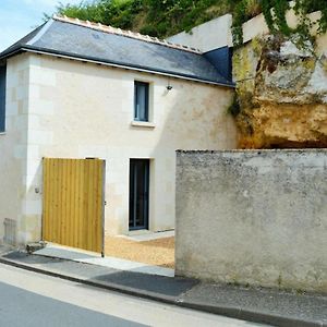 Gite Atypique Troglodytique, Calme, Proche De La Loire, Tout Inclus, Avec Cour Privative Et Garage - Fr-1-381-280 Villa Savonnières Exterior photo