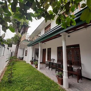 Apartamento Mangohut Joy Anuradhapura Exterior photo