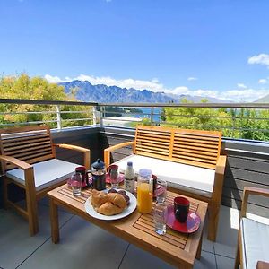 Tekau Family Apartment - Luxe, Comfort And Gorgeous Views Queenstown Exterior photo