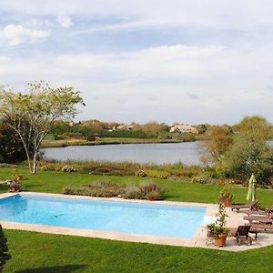 Villa Noyaan - Luxury With Pool Southampton Exterior photo