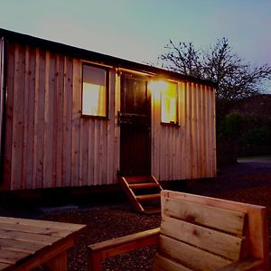 Apartamento Per Ardua Shepherds Hut Fort William Exterior photo