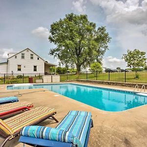 Apartamento Charming Berger Apt On 42-Acre Farm With Pool Access Exterior photo