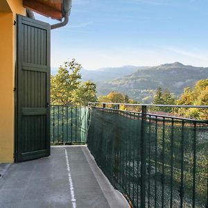 Cozy Apartment In Riolunato With Mountain View Exterior photo