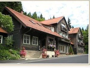 Hotel Rhoenhaeuschen Ug Bischofsheim an der Rhön Exterior photo