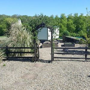 Hotel Sheepwash Shepherds Hut Bebside Exterior photo