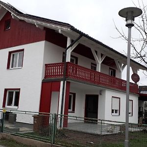 Hotel Gaestehaus Grenzenlos Aholfing Exterior photo