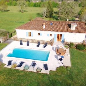 Maison Spacieuse A Saint Pierre De Cole Avec Piscine Privee Villa Exterior photo