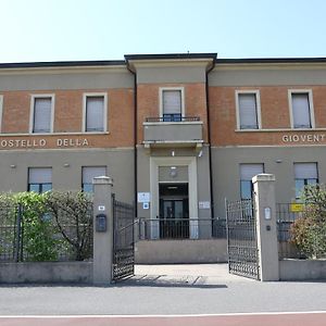 Student'S Hostel Parma Exterior photo