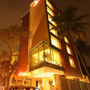 Hotel Landmark Residencia Bombay Exterior photo