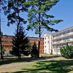 Hotel Osrodek Rehabilitacyjno-Wypoczynkowy Fama-Sta Mrzeżyno Exterior photo