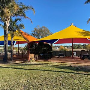 Paradise Lakes Motel Shepparton Exterior photo