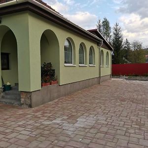 Apartamento Halász Vendégház Szilvásvárad Exterior photo