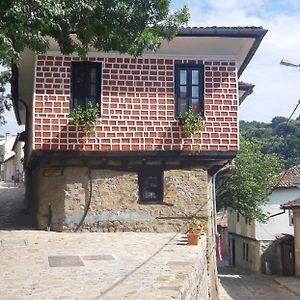 The Red Konak Villa Veliko Tárnovo Exterior photo