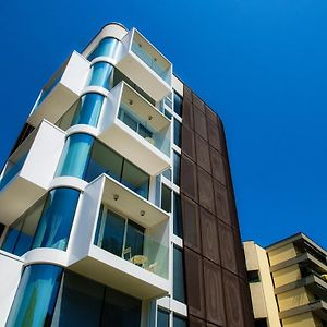 Flat Iron Modern Apartments Viganello Exterior photo