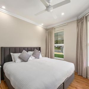 Aloha Central Luxury Accommodation Naracoorte Exterior photo