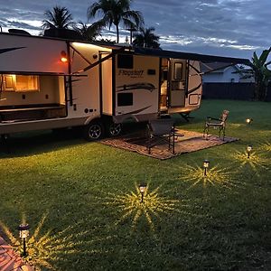 Hotel Cozy Camper - Free Parking Miami Exterior photo