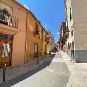 The Yellow House By Myrentalhost Barcelona Exterior photo