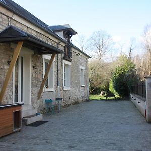 Chambre Chez L'Habitant Les Aubes Du Vexin Nucourt Exterior photo