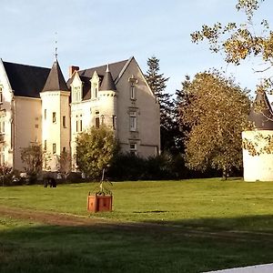 Chateau De Labrosse Saint-Varent Exterior photo