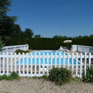 Le Clos D'Emeline Bed and Breakfast Sainte-Terre Exterior photo