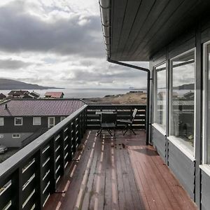Faroeguide Seaview Villa And Apartment Tórshavn Exterior photo