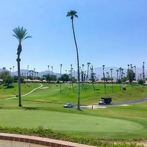 Apartamento Modern Desert Retreat Rancho Mirage Exterior photo