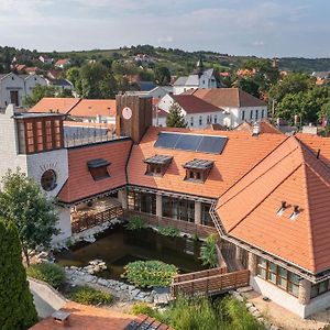 Furmint Ház Bed and Breakfast Mád Exterior photo