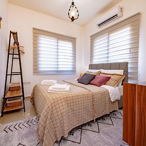 Luxury One-Bedroom Apartment With Private Garden Lukomorye E3 Karavas  Exterior photo
