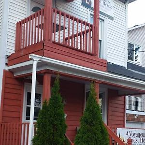 A Voyageur'S Guest House Otawa Room photo