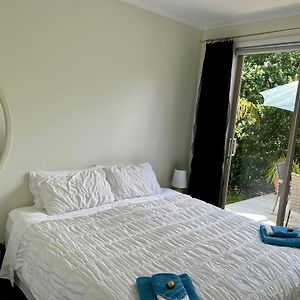 Jennie'S In Whitianga Bed and Breakfast Exterior photo