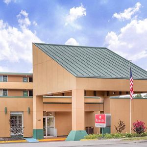 Hotel Ramada By Wyndham Roanoke Exterior photo