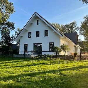 Unieke Overnachting Op Future Farm Lutten - Een Innovatieve Belevenis! Exterior photo