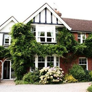 Danehurst Bed and Breakfast Royal Tunbridge Wells Exterior photo