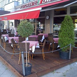 In Hotel Berlín Exterior photo