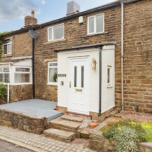 Bendigedig Villa Blackburn  Exterior photo