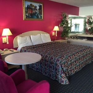 American Star Inn & Suites Atlantic City Galloway Room photo