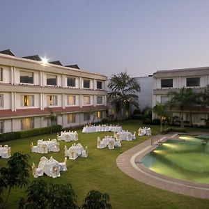 Hotel Express Residencia - Jamnagar Sika  Exterior photo