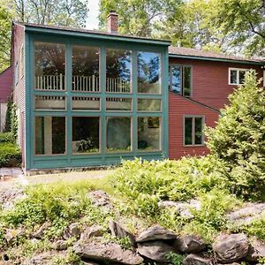 Apartamento River House In The Heart Of Middlebury Exterior photo