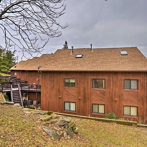 Pet-Friendly Townhome With Community Hot Tub! Vernon Exterior photo