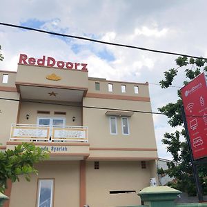 Hotel Reddoorz Syariah @ Jalan Pangeran Antasari 4 Bandar Lampung Exterior photo